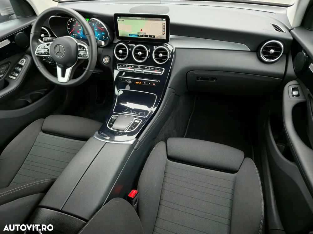 Mercedes-Benz GLC 300 de 4Matic 9G-TRONIC - 6