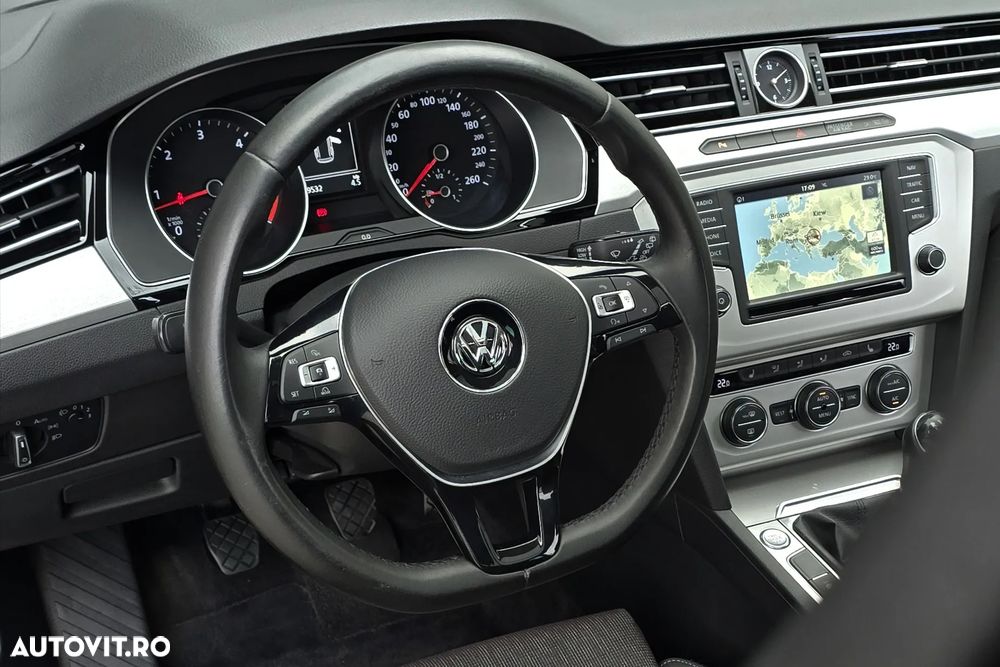 Volkswagen Passat 2.0 TDI (BlueMotion Technology) Comfortline - 9