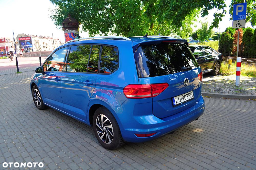 Volkswagen Touran 1.6 TDI SCR DSG Join - 3