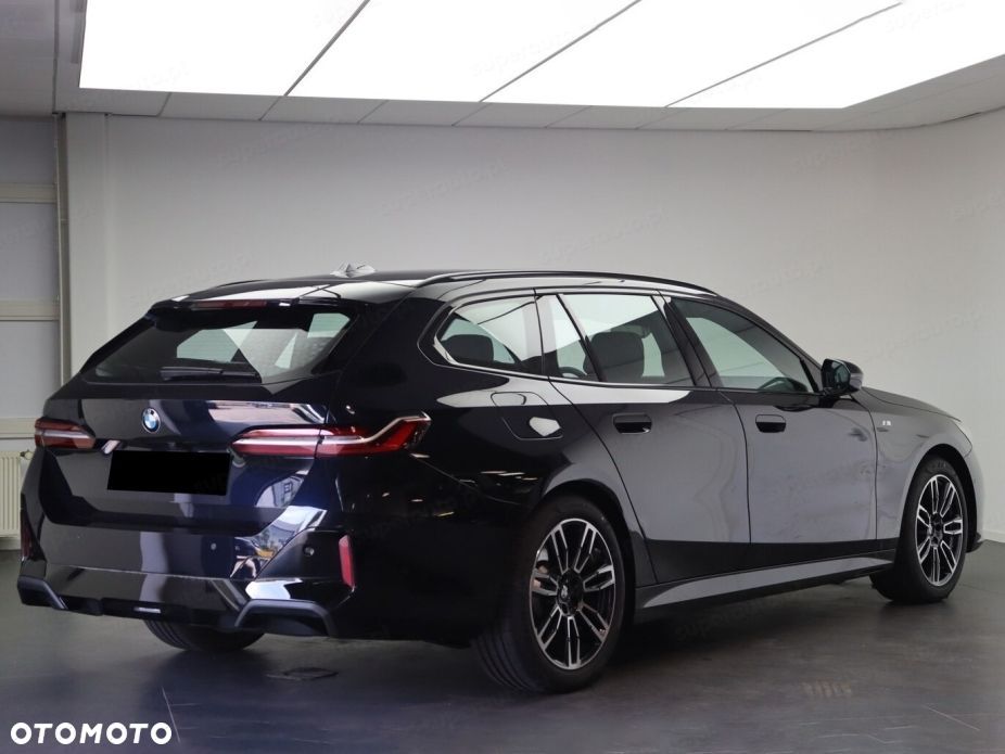 BMW Seria 5 520i mHEV M Sport - 5
