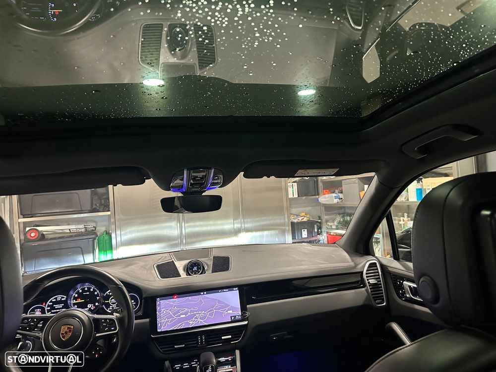 Porsche Cayenne E-Hybrid - 10