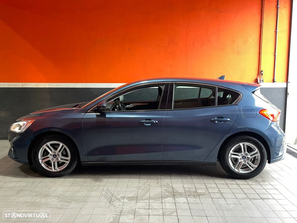 Ford Focus 1.0 EcoBoost S&S ACTIVE DESIGN - 4