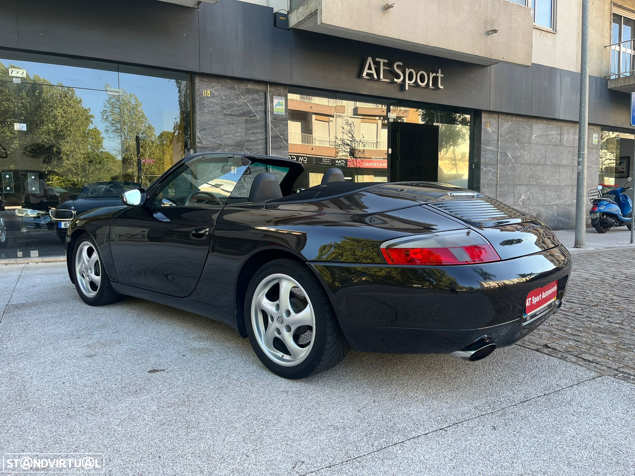 Porsche 911 (996) Carrera Cabrio - 32