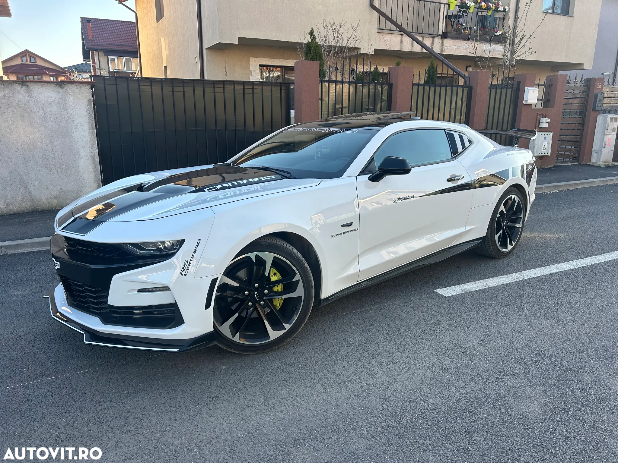Chevrolet Camaro - 3