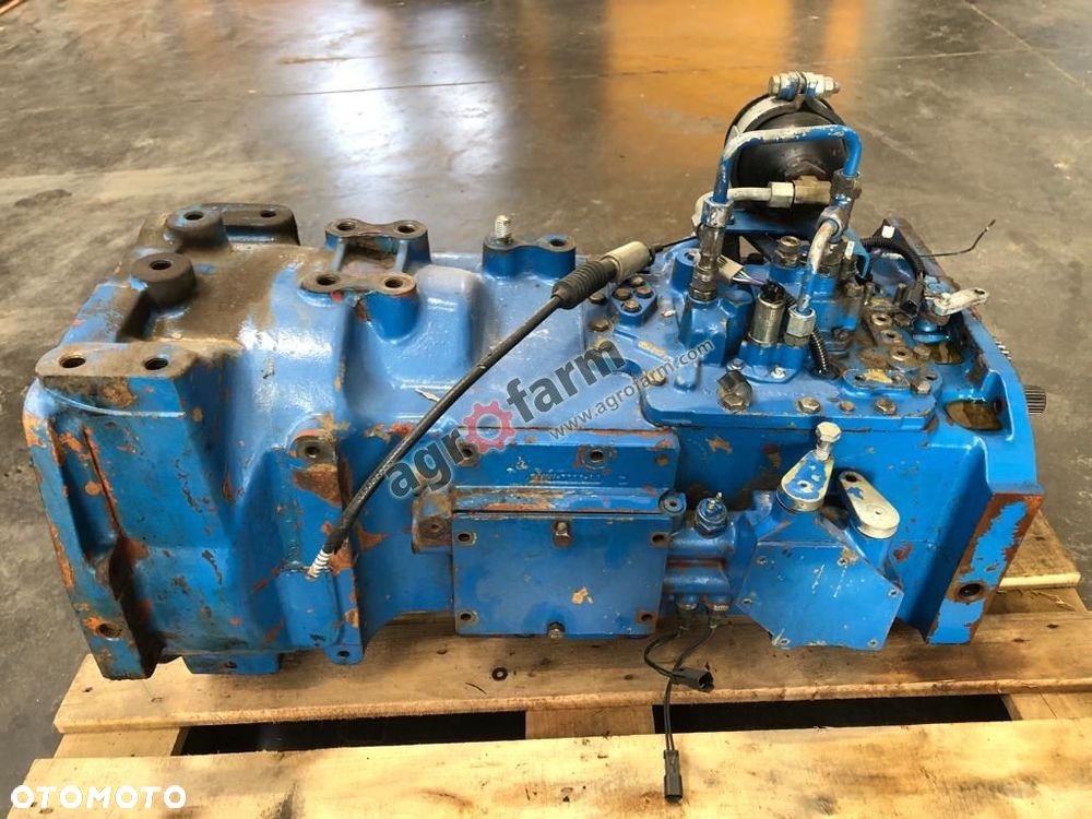 Skrzynia biegów Ford 7840 F0NN7003FD - 3