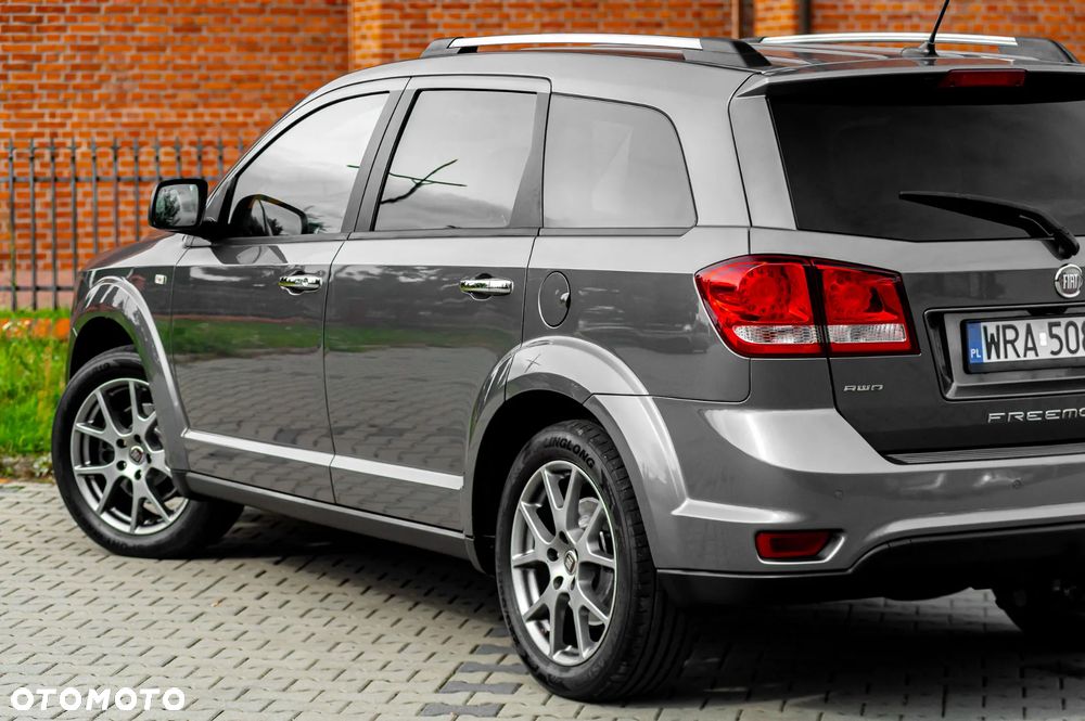 Fiat Freemont 2.0 Multijet 16V DPF Automatik Allrad Black Code - 11