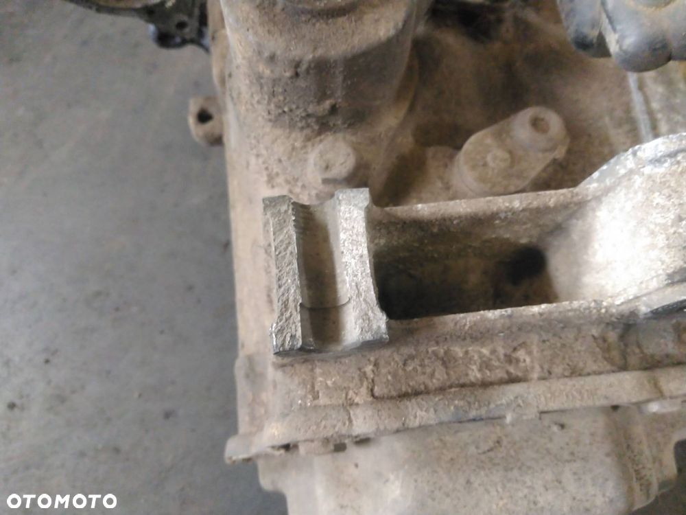 SKRZYNIA BIEGÓW TRANSPORTER T4 VW T4 1.9 TD DQM - 8