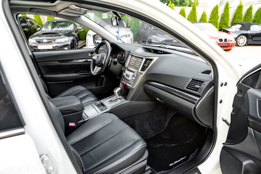 Subaru Legacy 2.5i Lineartronic Sport - 26