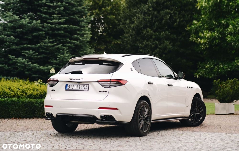 Maserati Levante S - 4