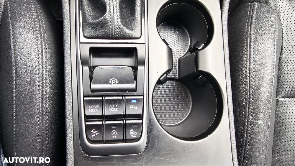 Hyundai Tucson blue 1.7 CRDi 2WD DCT Premium - 23