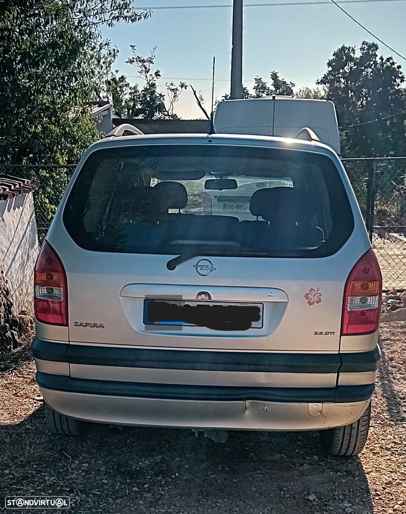 Opel Zafira 2.2 DTI - 4