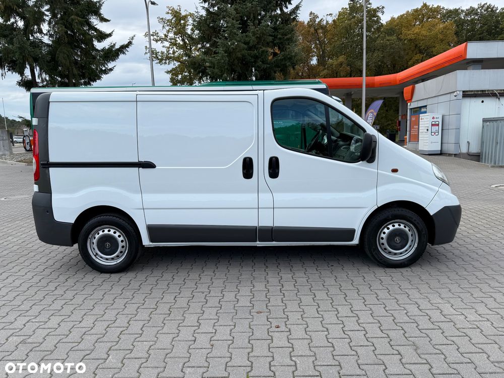 Opel Vivaro - 9