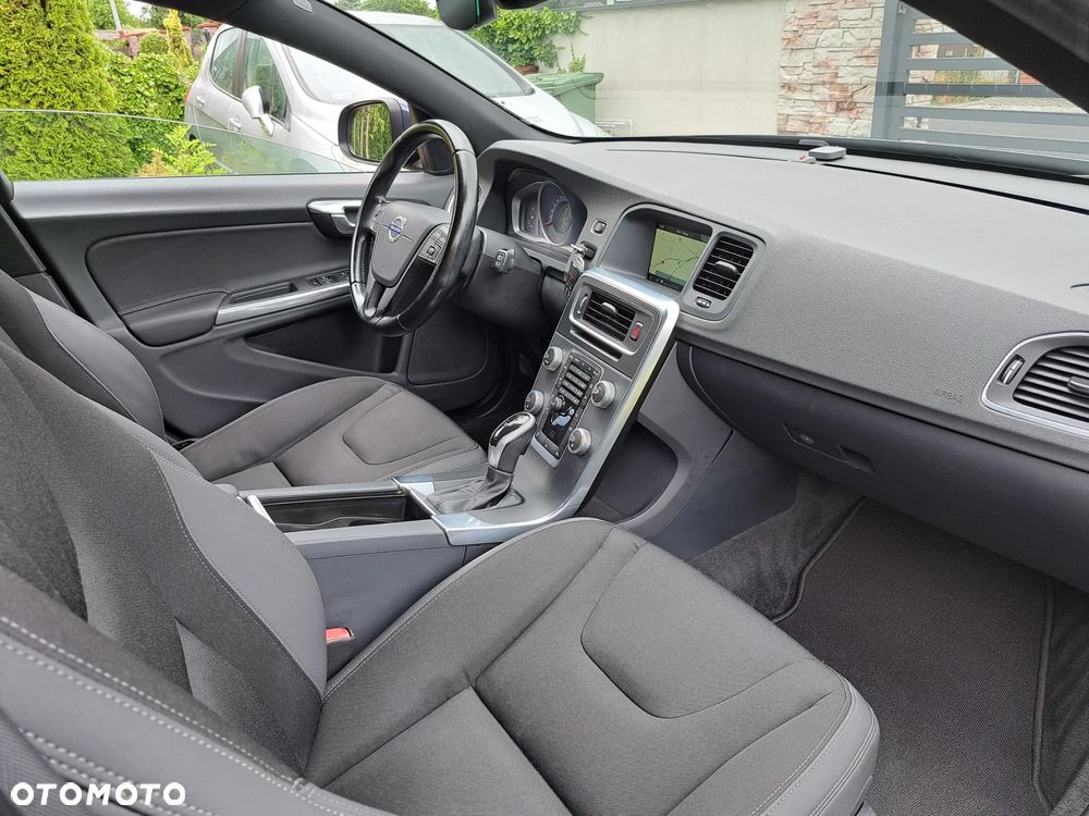 Volvo V60 D3 Geartronic Kinetic - 15