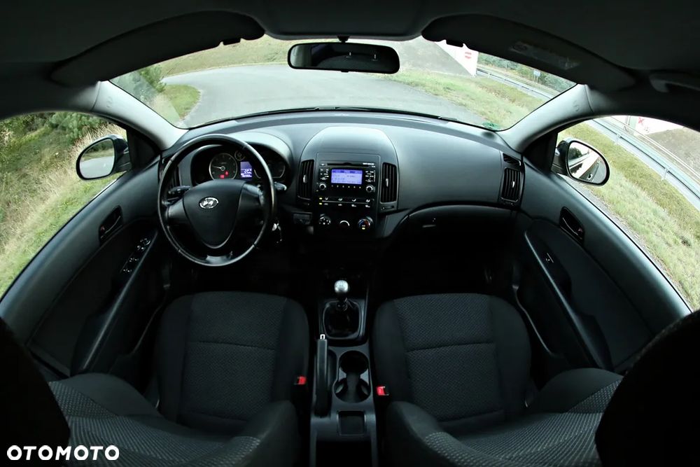 Hyundai i30 i30cw 1.6 CRDi blue Classic - 11