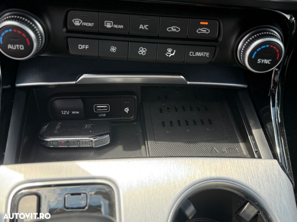 Kia Stinger 3.3 T-GDI 8AT AWD GT - 12