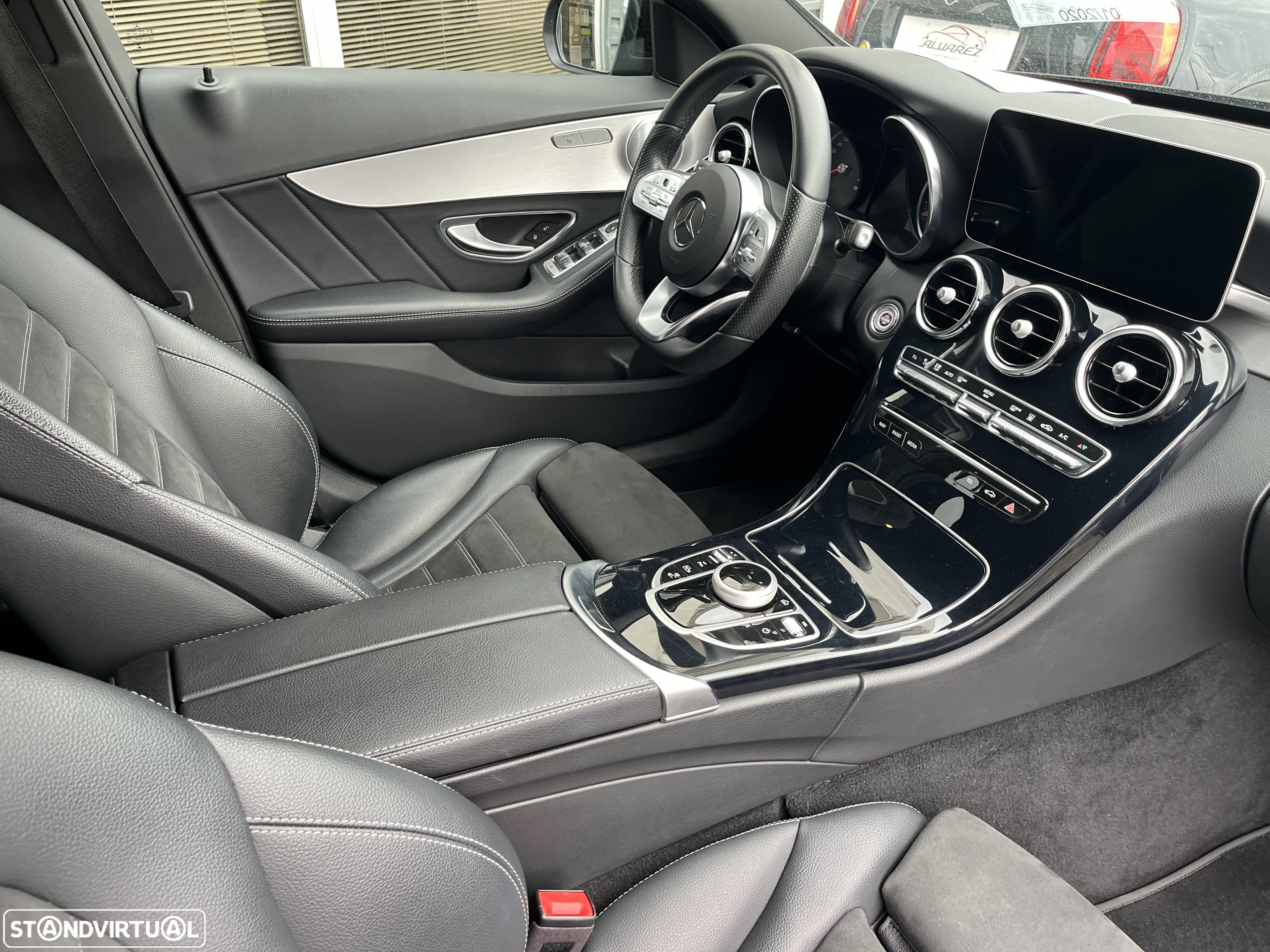Mercedes-Benz C 300 de AMG Line - 32