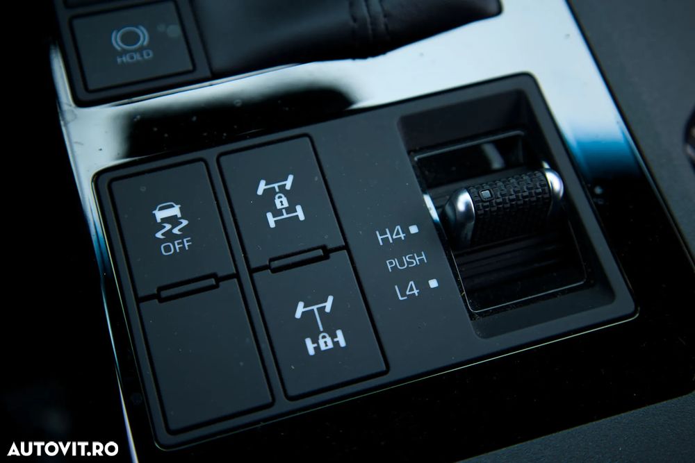 Toyota Land Cruiser - 29