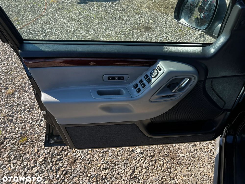 Jeep Grand Cherokee 2.7 CRD Overland - 27