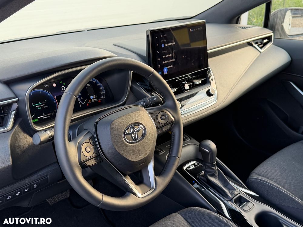 Toyota Corolla - 24