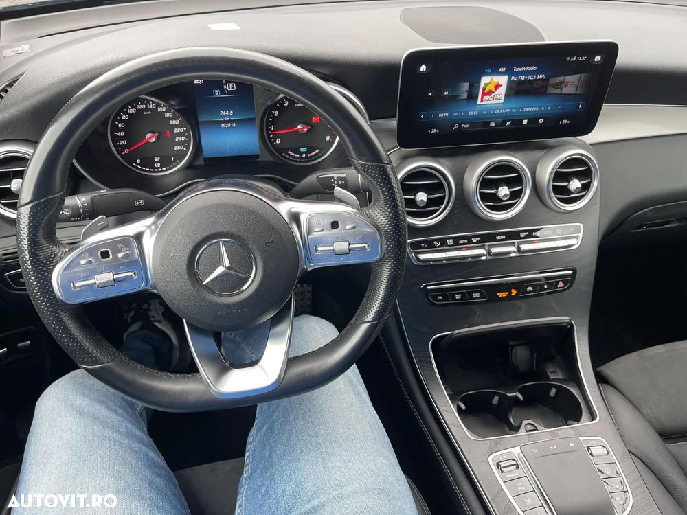 Mercedes-Benz GLC - 13