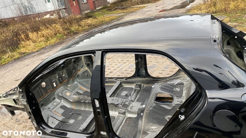 KIA RIO IV V DACH SŁUPEK ABP CZARNY 17-24 - 2