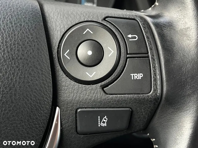Toyota Auris Hybrid 135 Active - 24