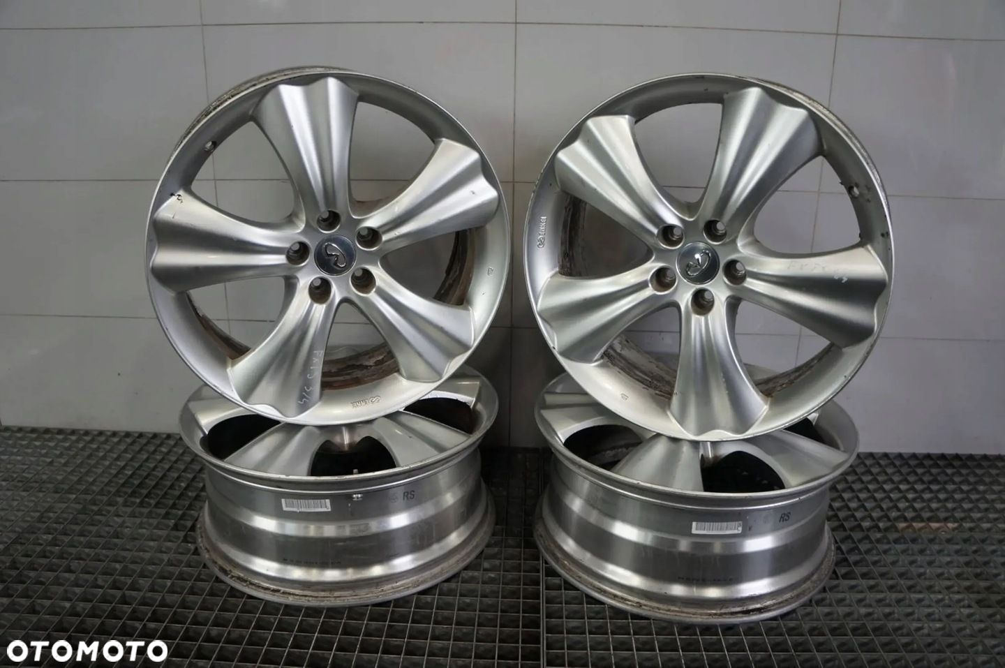 FELGI ALUMINIOWE ALUFELGI KOŁA FELGI R20 20 5X114.3 INFINITI QX FX 30 - 2