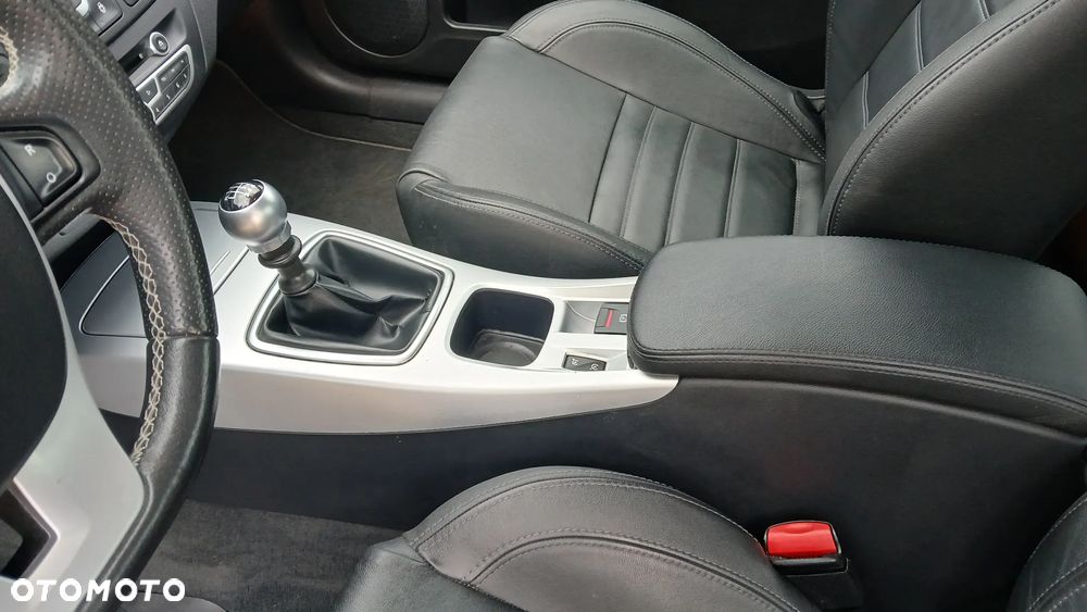 Renault Laguna 2.0 16V Turbo GT - 17