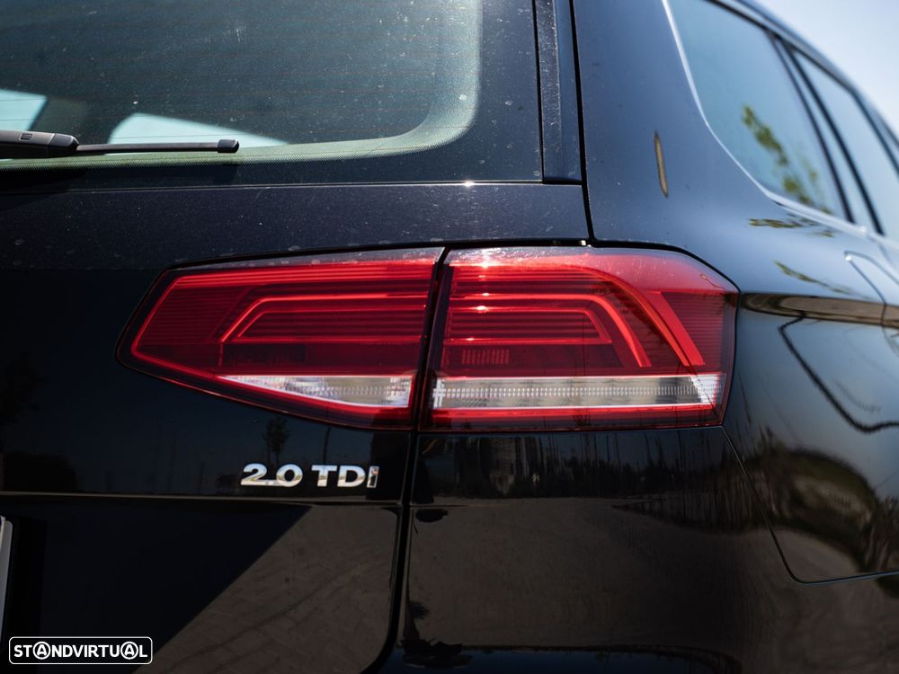 VW Passat Variant 2.0 TDI Confortline DSG - 25