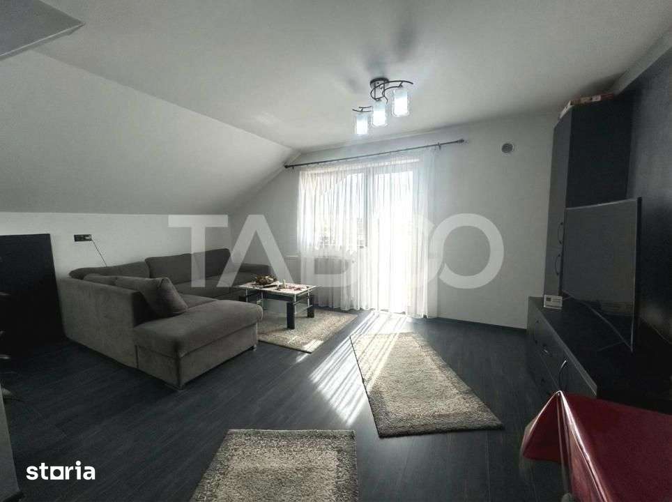 Apartament 3 camere de vanzare decomandat 72mpu zona Brana Selimbar — fotografia 3