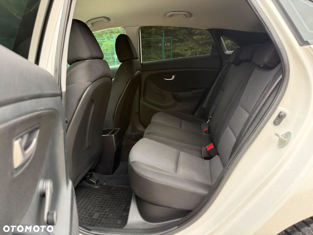 Hyundai i30 1.4 Comfort - 16