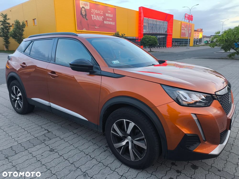 Peugeot 2008 1.2 PureTech Allure S&S - 3