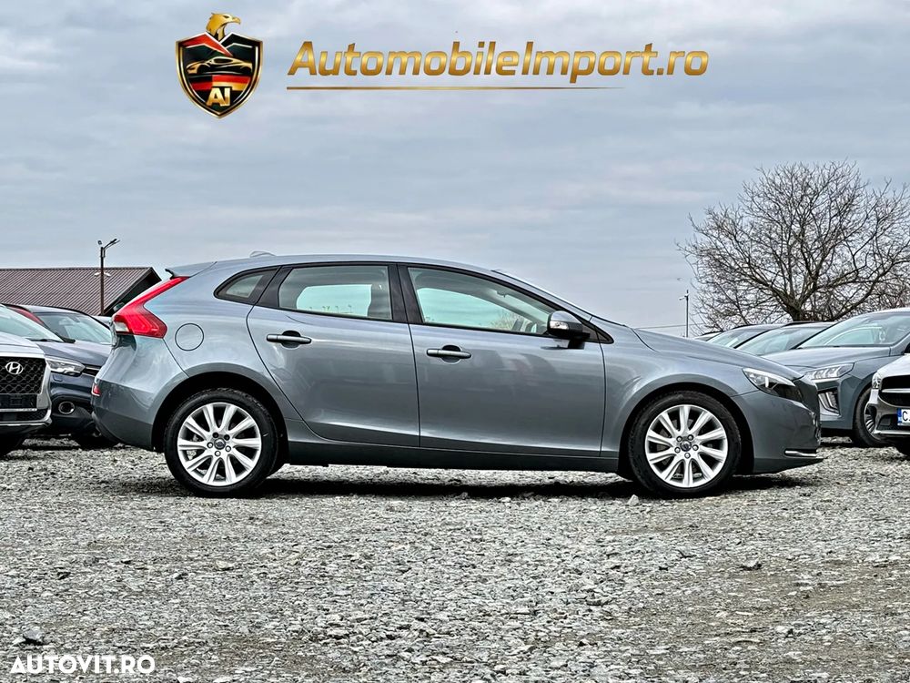 Volvo V40 D2 Aut. Momentum - 17