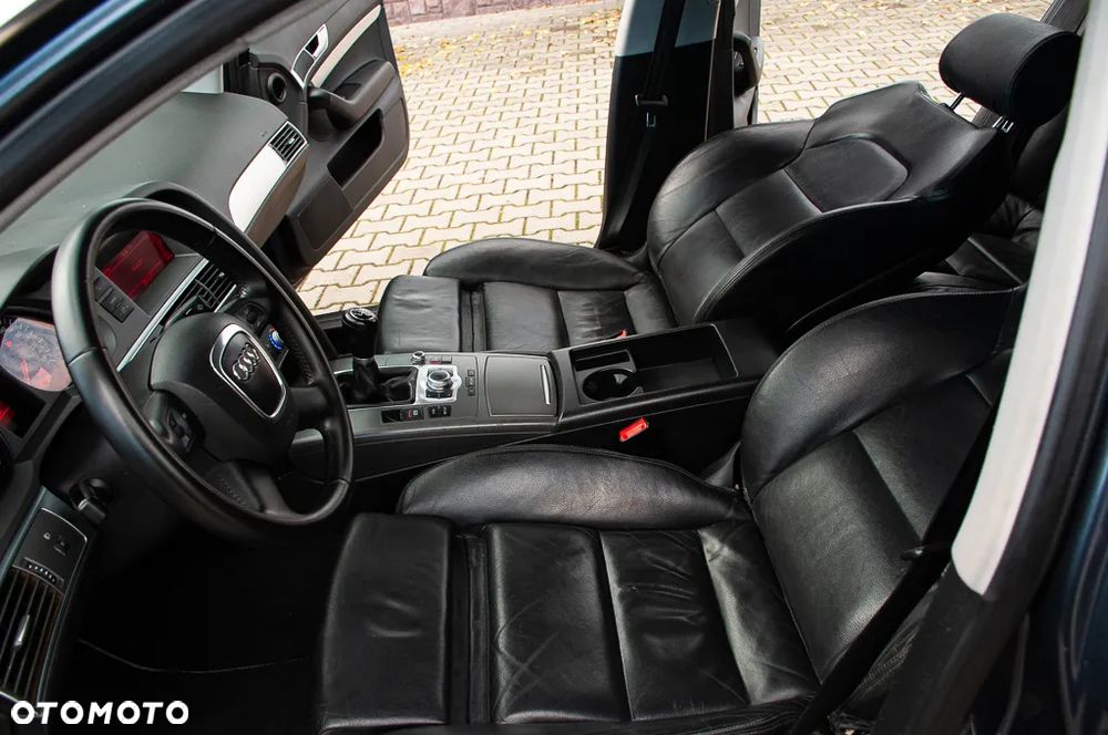Audi A6 Limousine 2.4 - 34