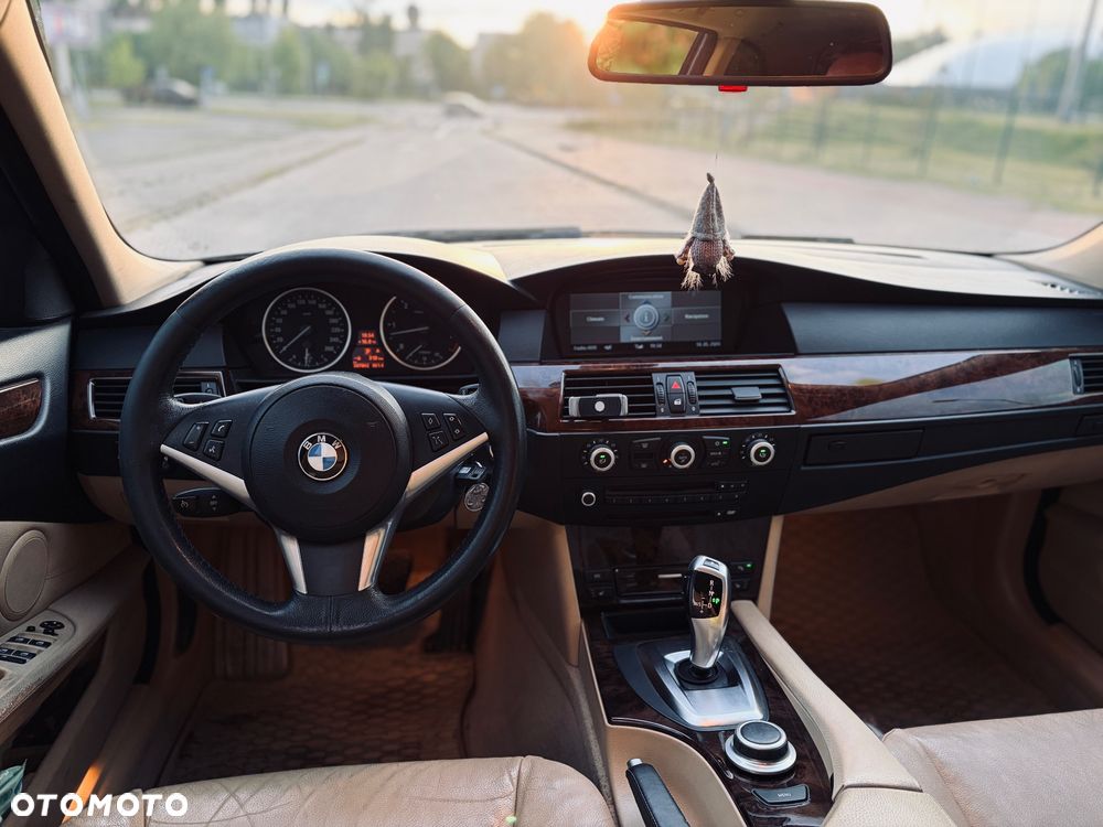 BMW Seria 5 530d - 8