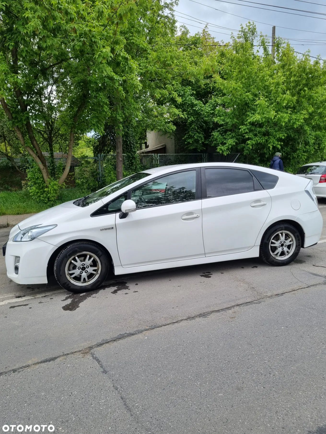Toyota Prius (Hybrid) - 1