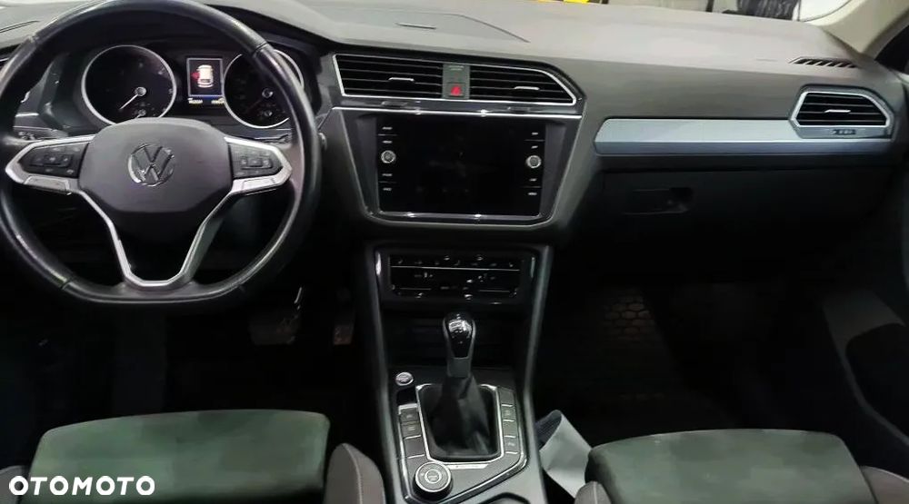 Volkswagen Tiguan 2.0 TDI SCR 4Mot Life DSG - 6