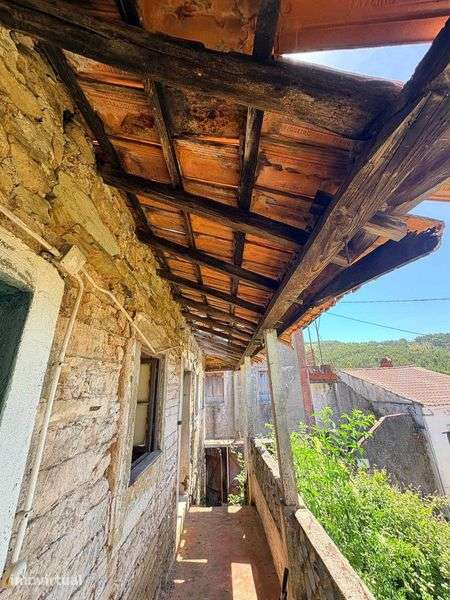 Casa Tradicional de Xisto - Grande imagem: 2/12