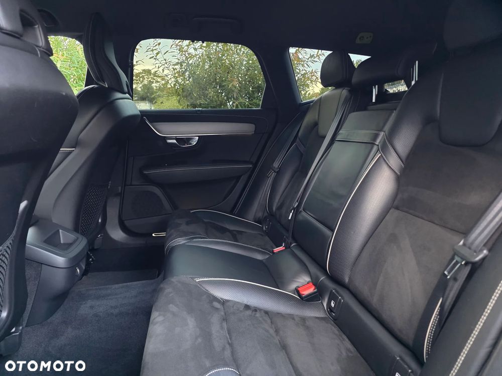 Volvo V90 D5 SCR AWD R-Design - 33