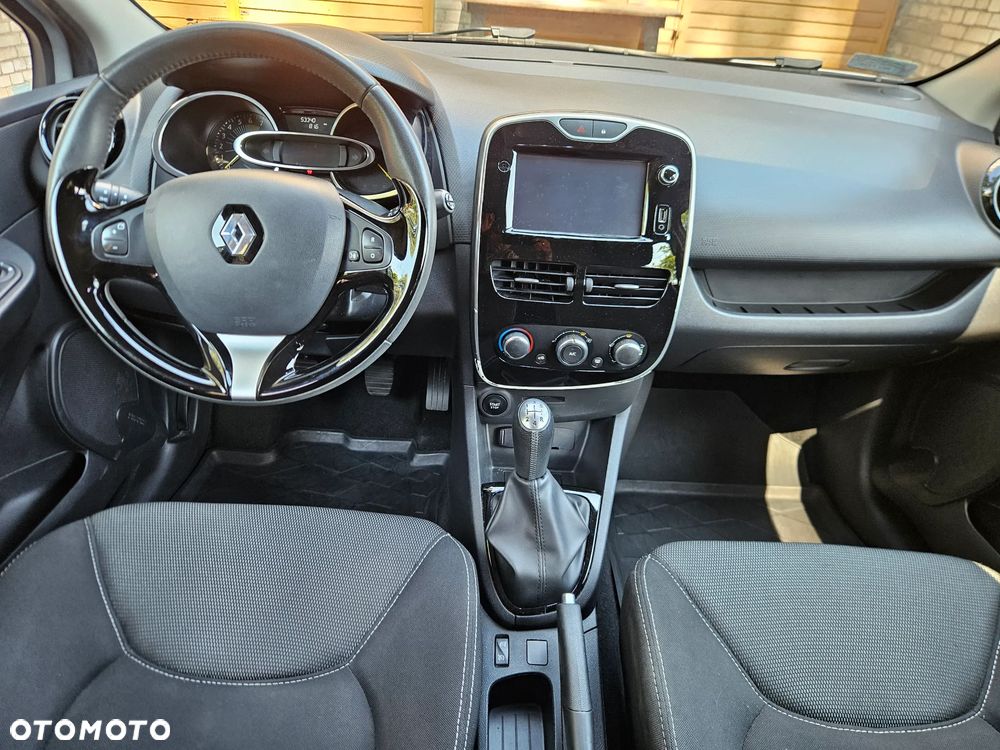 Renault Clio - 8