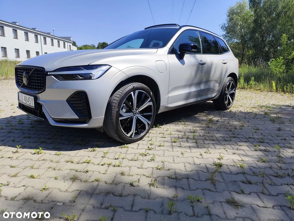 Volvo XC 60 T6 Plug-In Hybrid AWD Plus Black Edition - 9