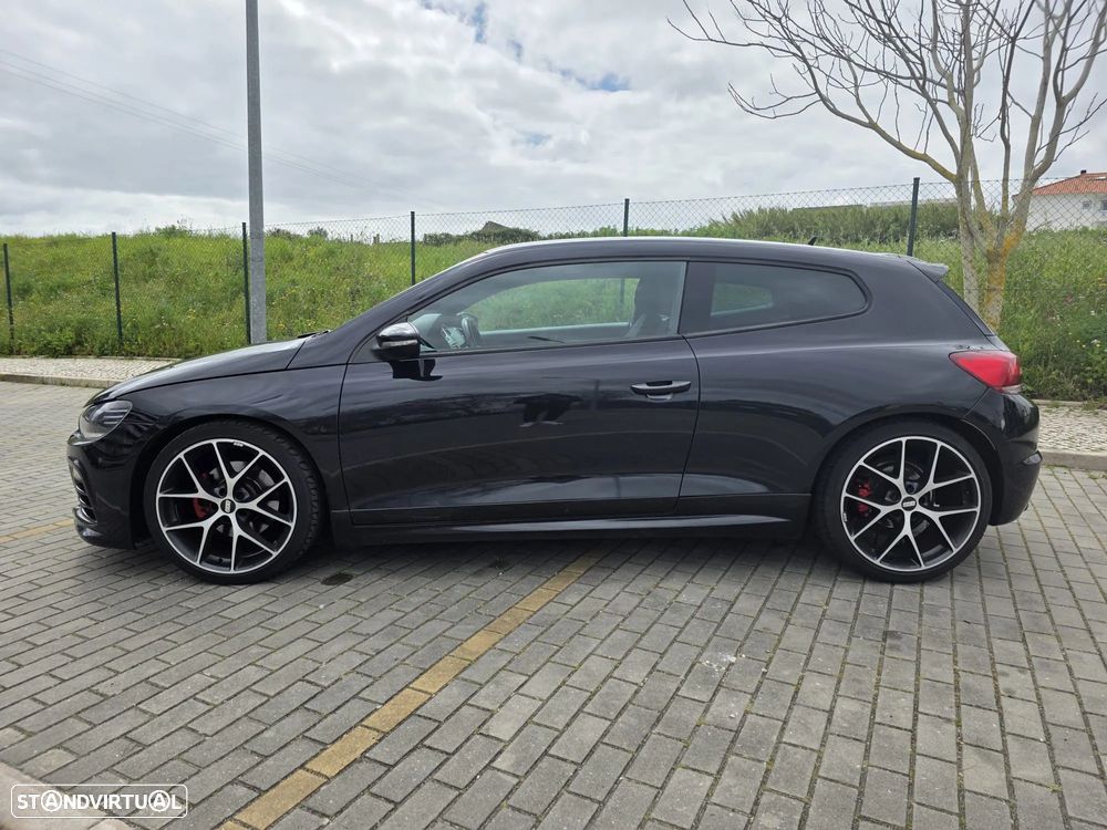 VW Scirocco 2.0 TSI - 2