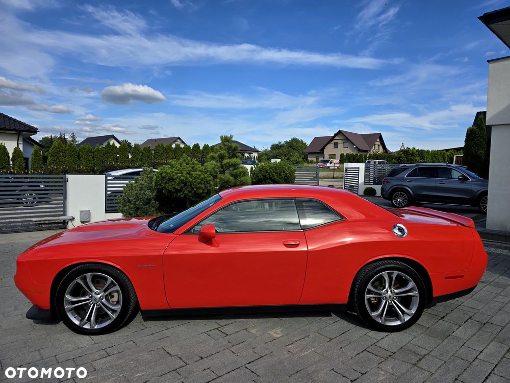 Dodge Challenger - 27