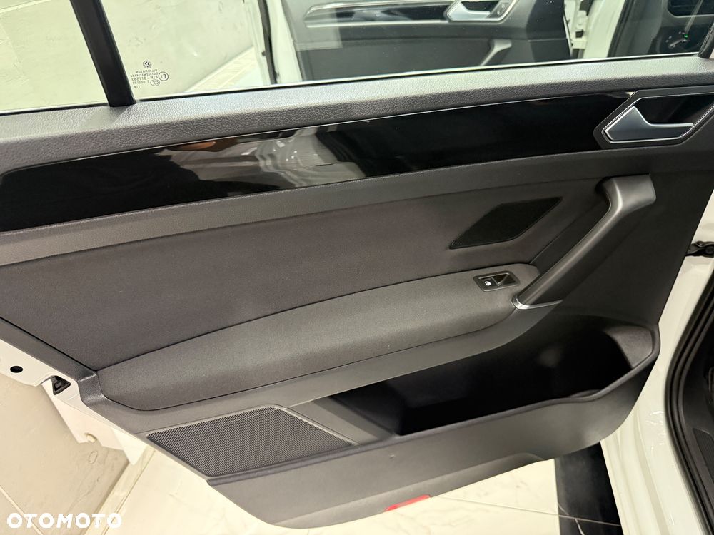 Volkswagen Touran 2.0 TDI SCR (BlueMotion Technology) DSG Highline - 12