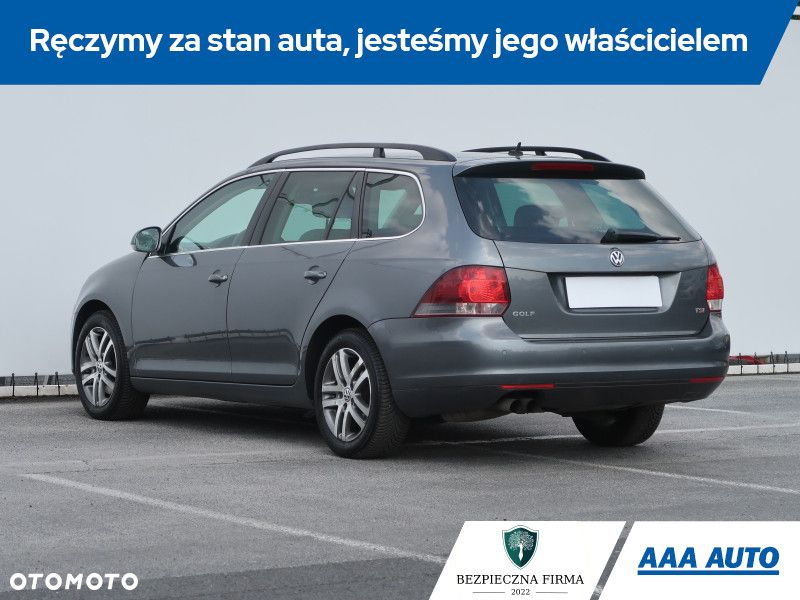 Volkswagen Golf - 5