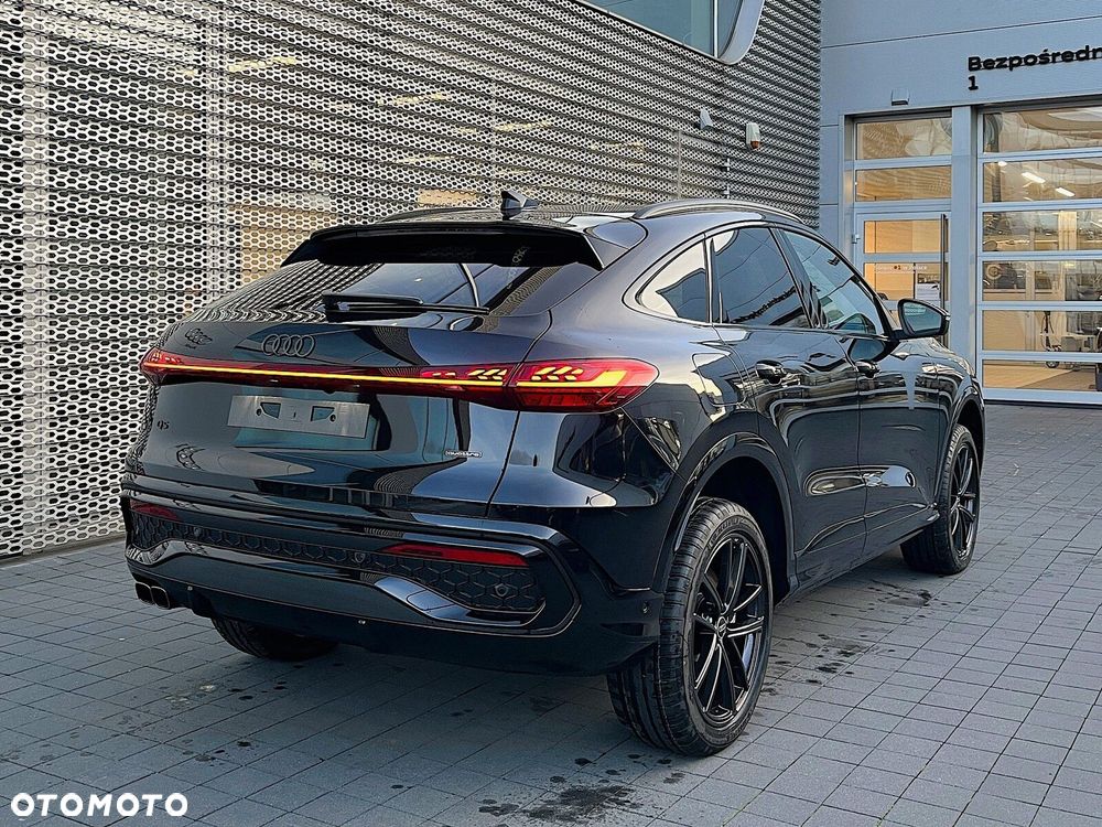 Audi Q5 Sportback - 6
