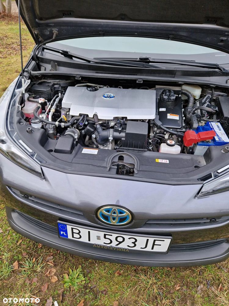 Toyota Prius Hybrid - 18