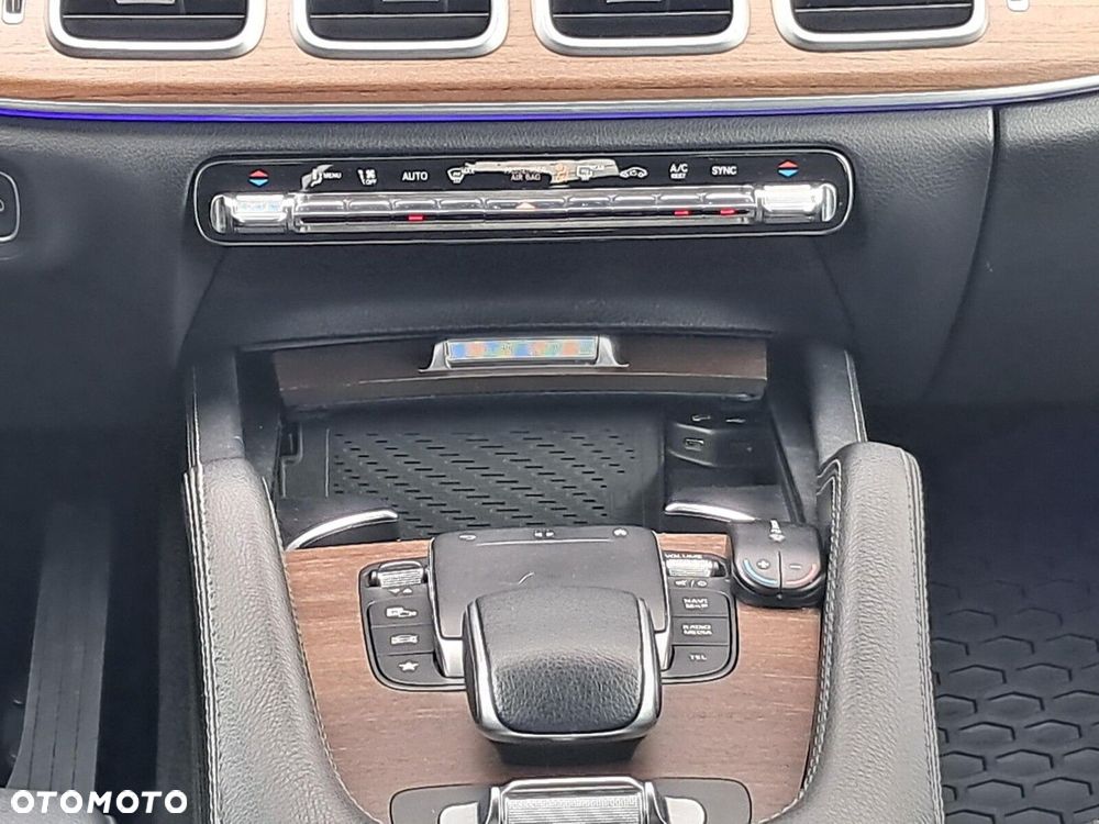 Mercedes-Benz GLE - 16