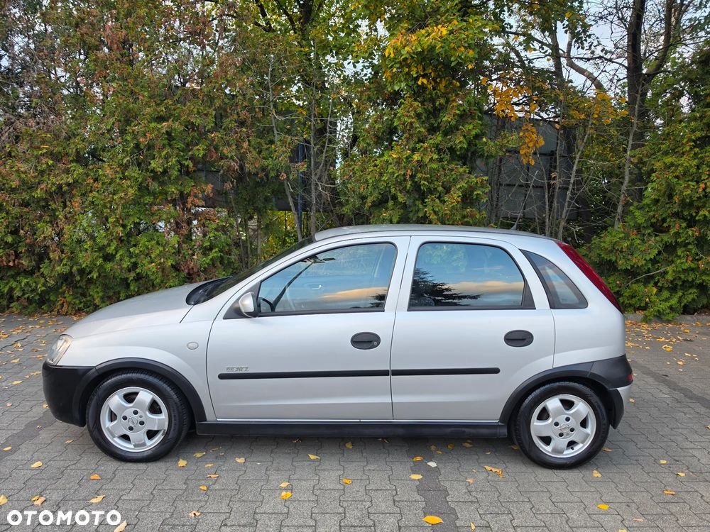 Opel Corsa 1.4 16V Comfort - 3
