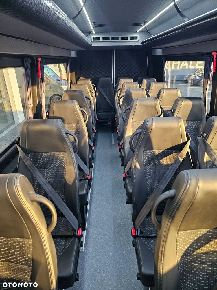 Mercedes-Benz Sprinter 519 - 7